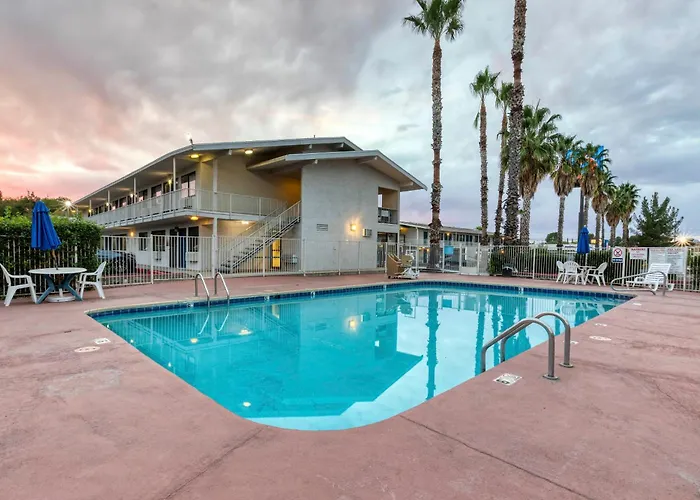 Hotel 6-nogales, Az - Mariposa Road 2*