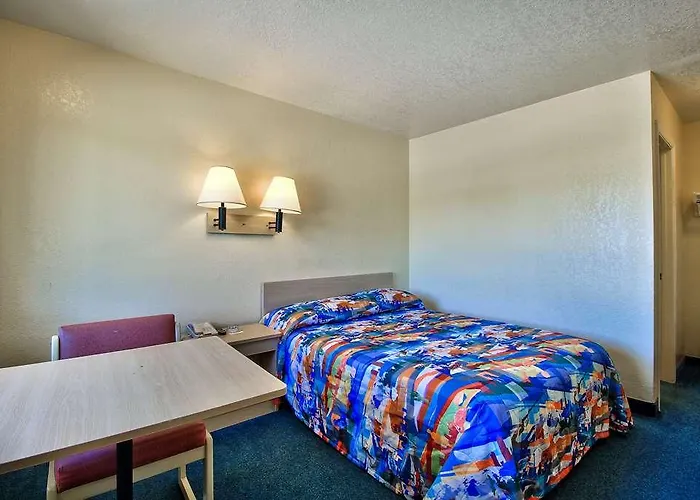 Hotel 6-nogales, Az - Mariposa Road 2*