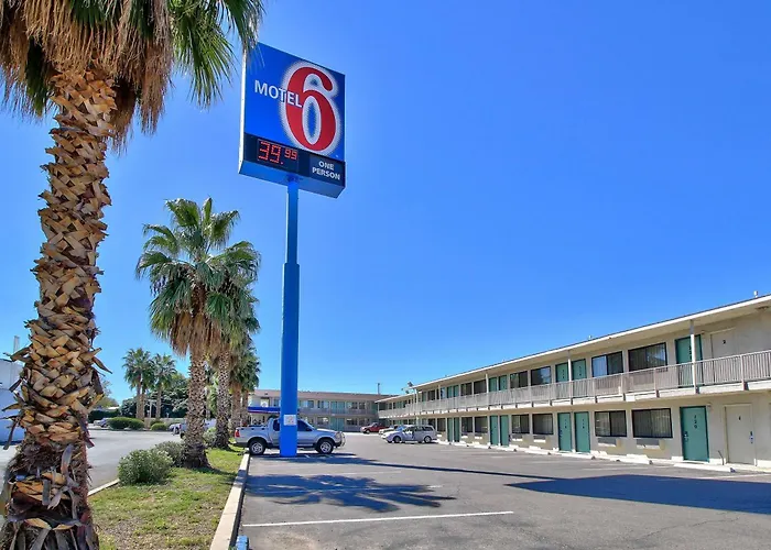Hotel 6-nogales, Az - Mariposa Road